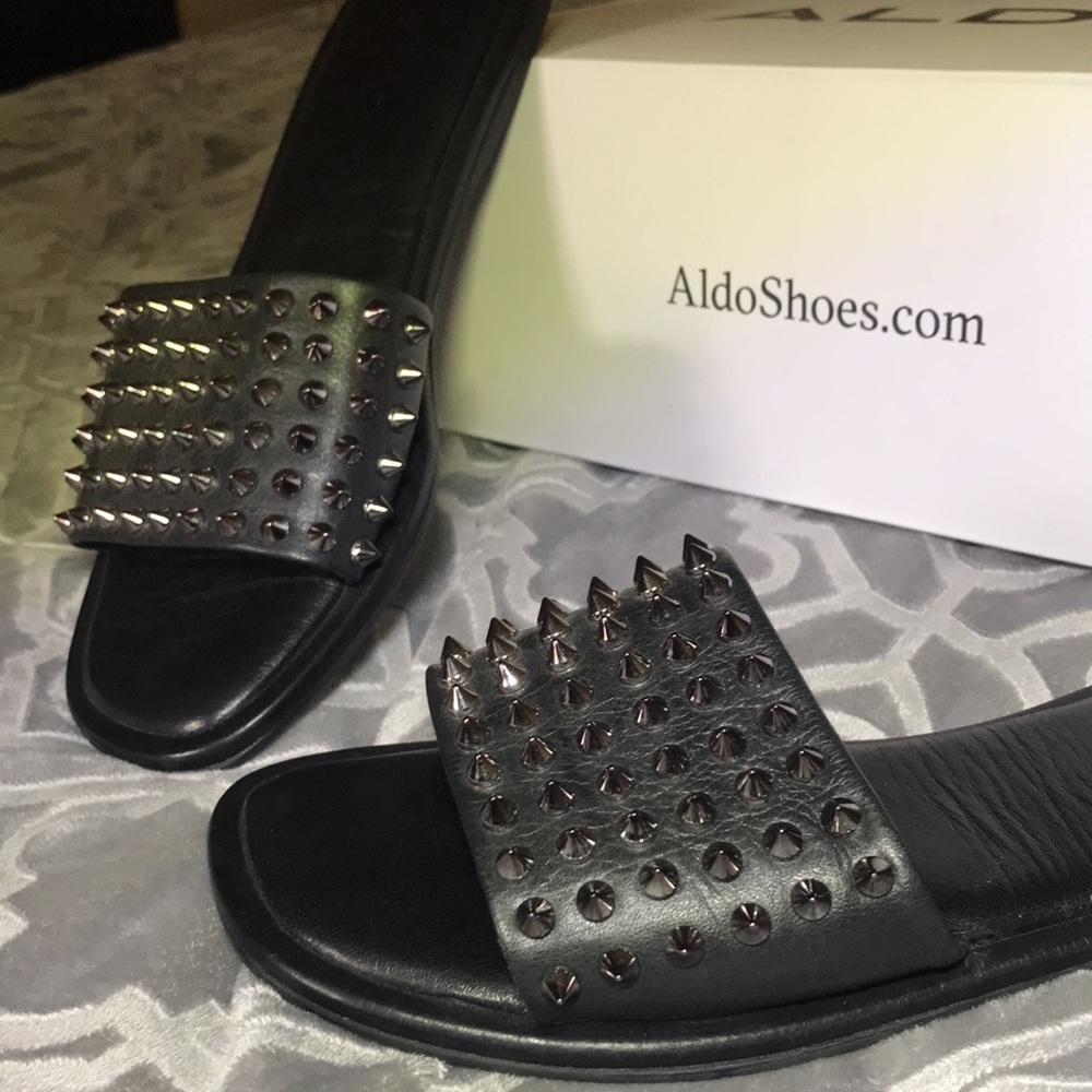 Black studded Aldo Falcifera, size 7.5 - Picture 2 of 4